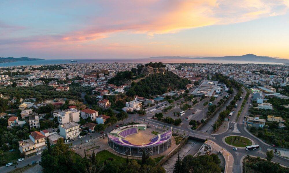 ANOIXTO THEATRO KASTRO HLIOBASILEMA 1000x600 1