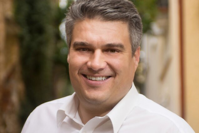 Chrysomallis2 Scaled E1763739177985 636x424 2