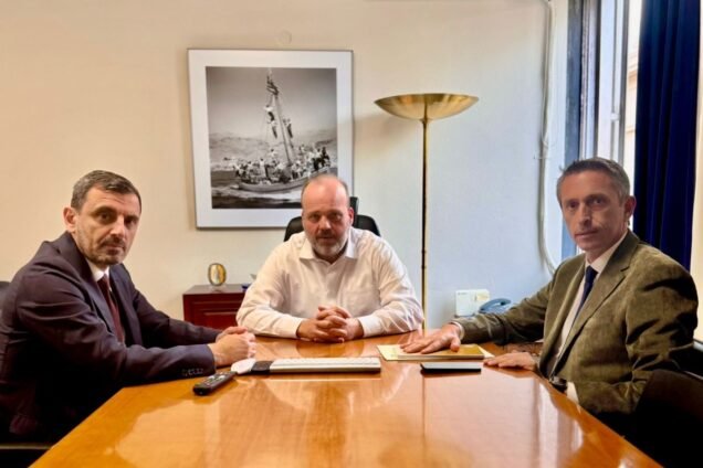 Pmantas Inikolakopoulos Sprotopsaltis YPAAT 3 C 636x424 1