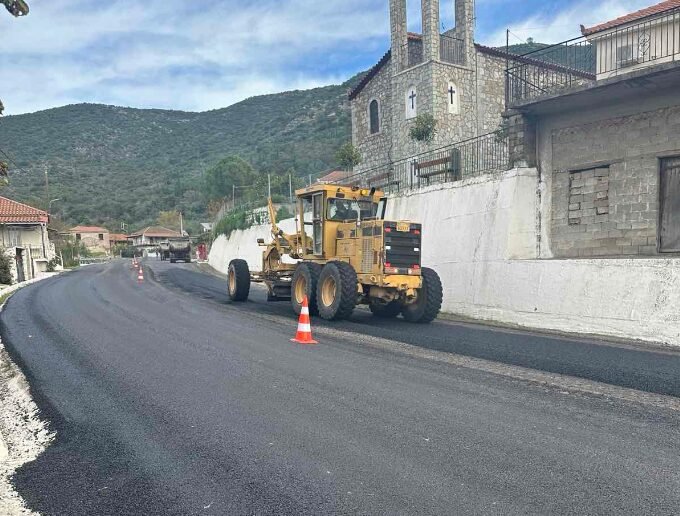 Συνεχίζονται οι εργασίες βελτίωσης οδικής ασφάλειας σε επικίνδυνους δρόμους της Μεσσηνίας ASFALTOSTROSH ETHNIKH