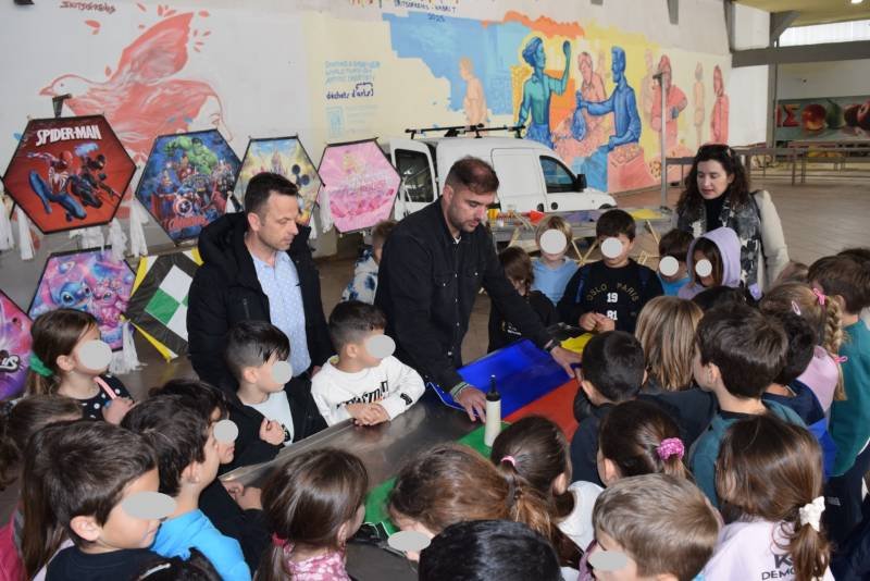 d38cf101897c343dffa23f50531362f4 l