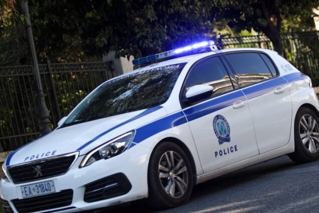 Τρίπολη: Νεκρή αστυνομικός μετά από πυροβολισμό μέσα στο σπίτι της