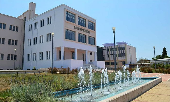 Επείγοντα θέματα τη Δευτέρα στη Δημοτική Επιτροπή Καλαμάτας